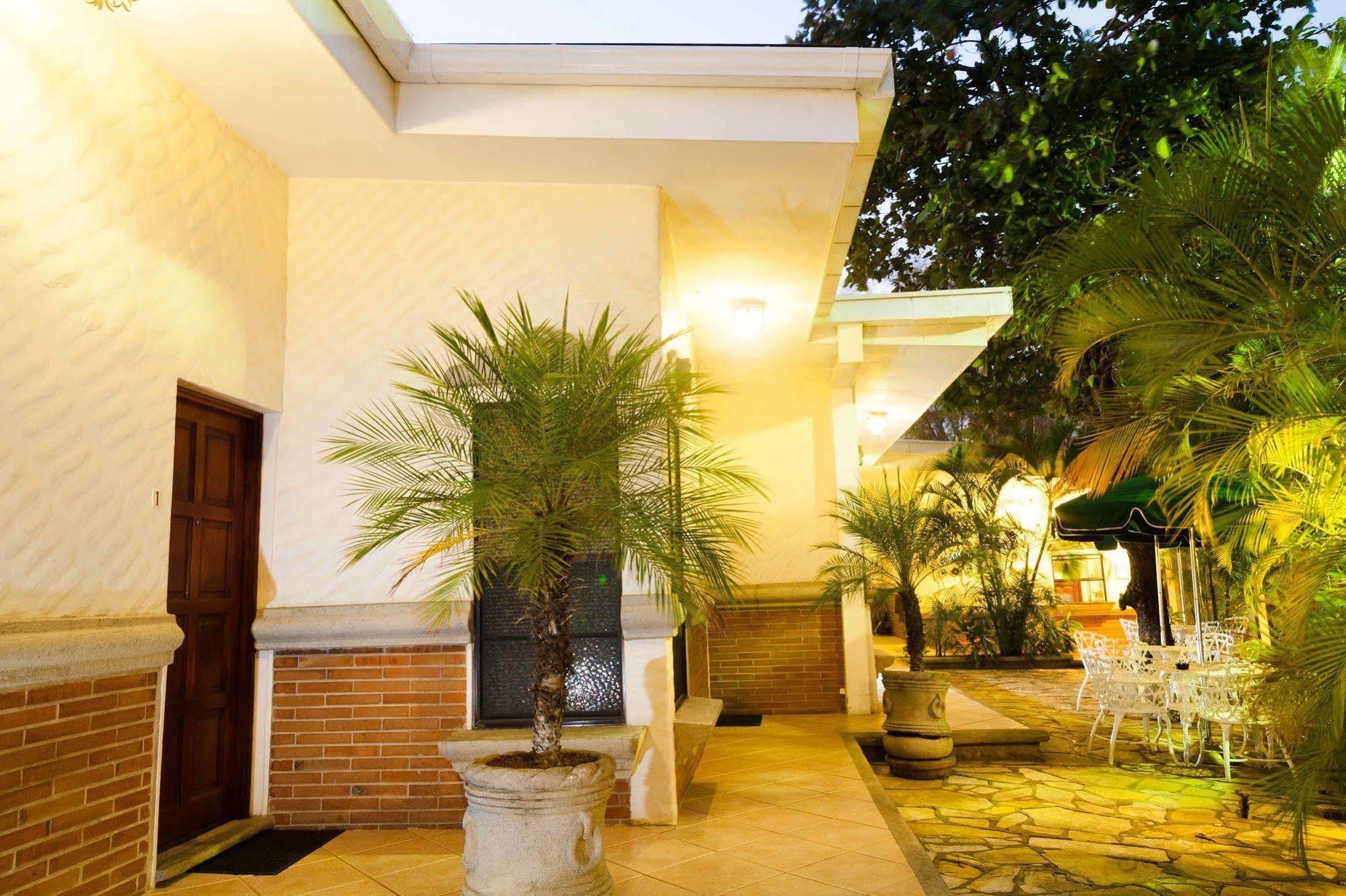 Hotel El Almendro Managua Luaran gambar