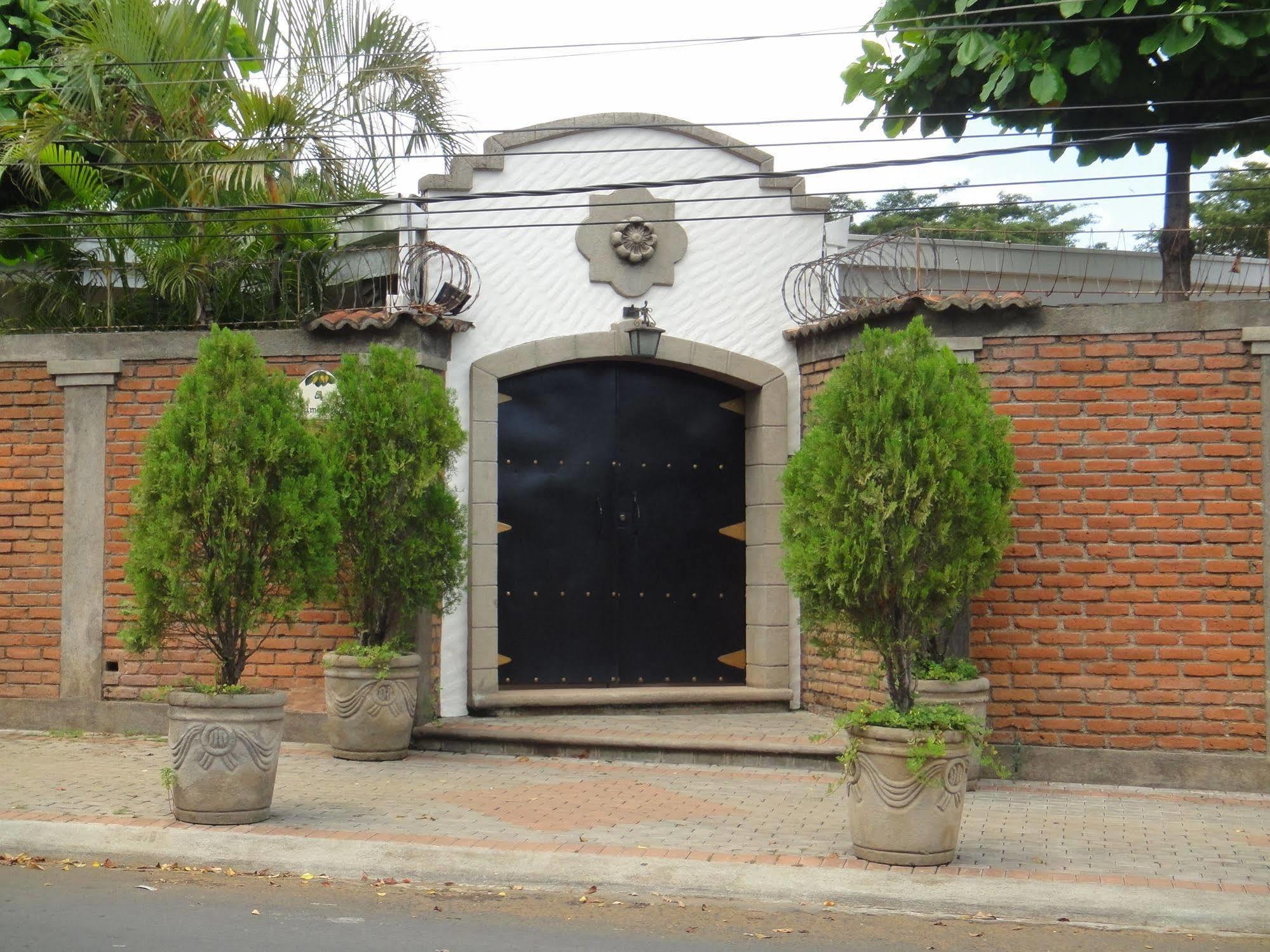 Hotel El Almendro Managua Luaran gambar