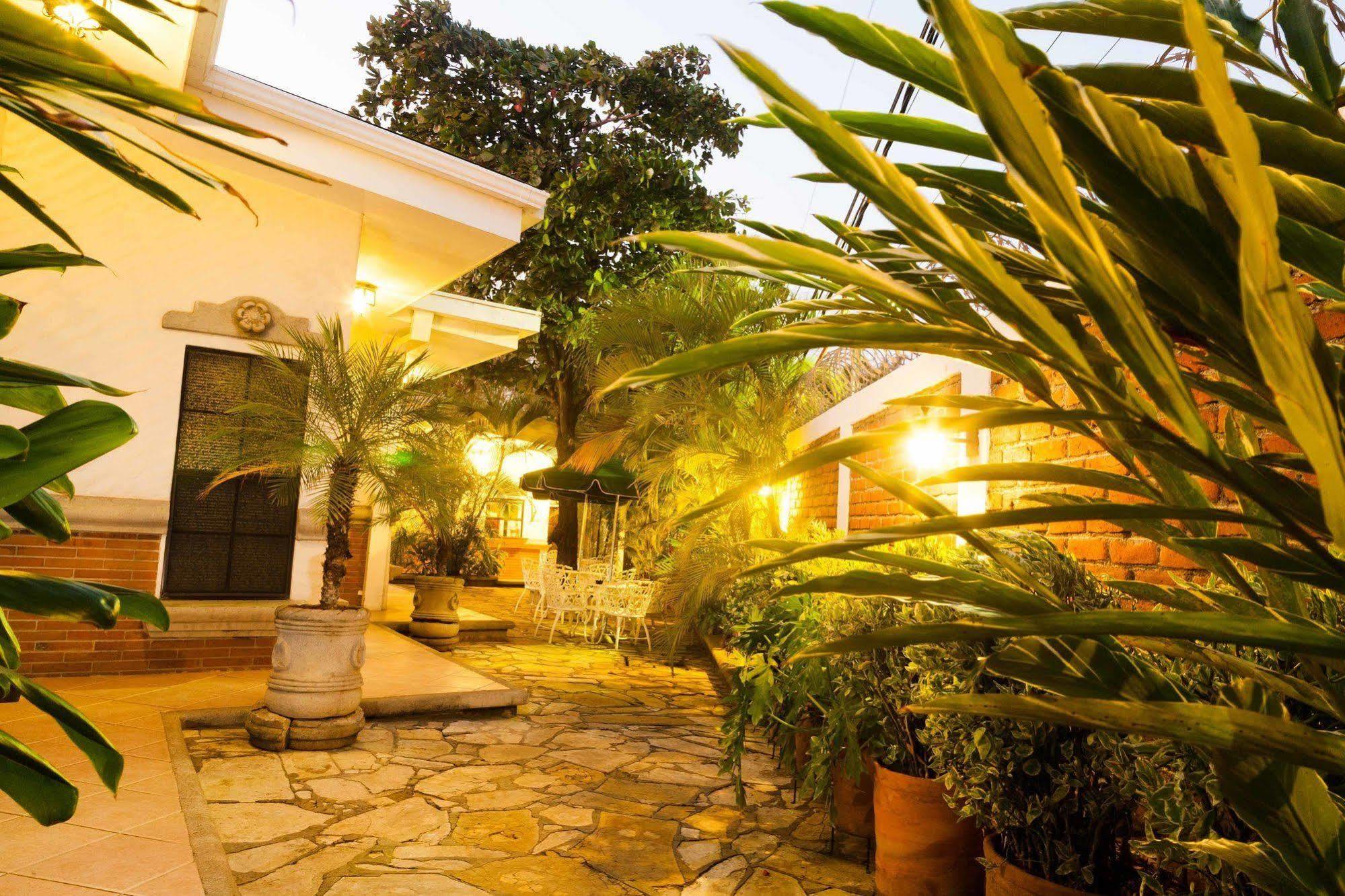Hotel El Almendro Managua Luaran gambar
