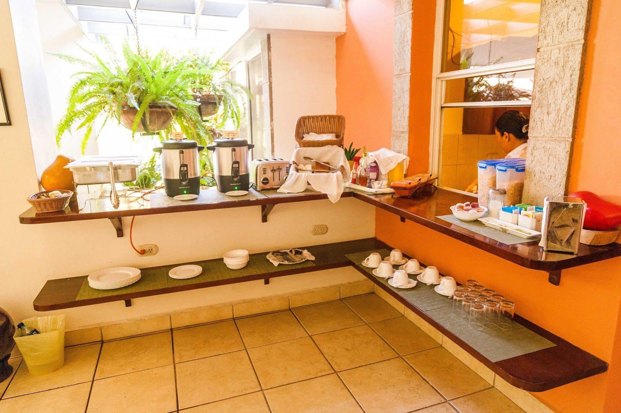 Hotel El Almendro Managua Luaran gambar